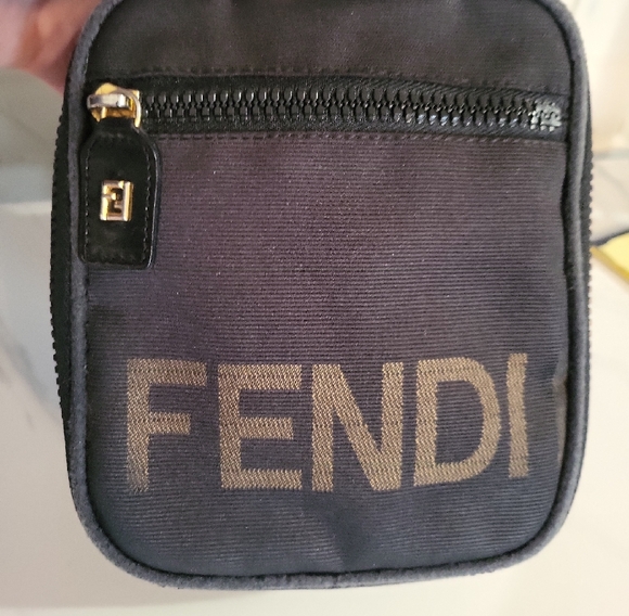 Fendi Black and Brown Travel Bag with Logo - Picture 8 of 12